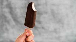 Create meme: ice cream Belgian chocolate Popsicle, break a Popsicle, two Eskimos