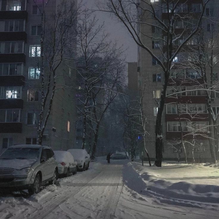 Create meme: winter city, the city in winter, winter night