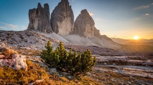 Создать мем: самые красивые горы, пейзаж, красивые горы