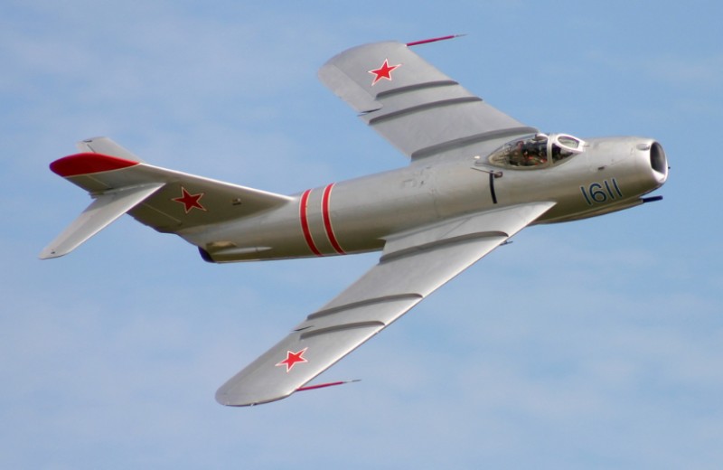 Создать мем: советский истребитель миг-17, самолёт миг-15бис, реактивные самолеты ссср