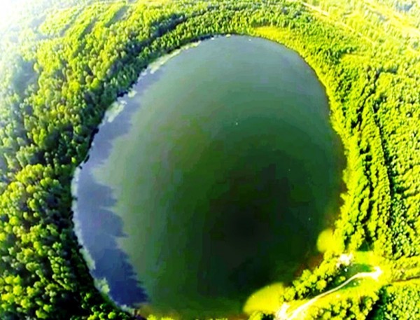 Create meme: lake svetloyar, lake , krugloye lake Bryansk