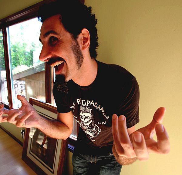 Create meme: male , Serj Tankian , Serge Tankian screamers