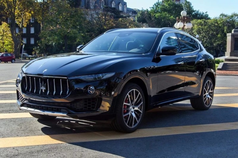 Create meme: Maserati Levante, Maserati Levante SUV, Maserati crossover