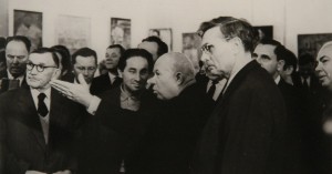 Создать мем: посещение хрущёвым выставки авангардистов, хрущев в манеже (1 декабря 1962), выставка авангардистов 1962 хрущев