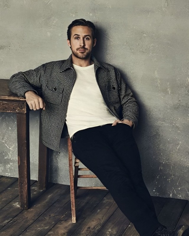 Create meme: Ryan Gosling , actor peter, Ryan Gosling is sitting