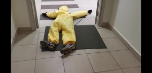 Создать мем: тепла, hazmat suit, комбинезон hafni