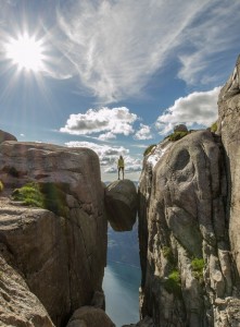 Создать мем: norway, фьорды норвегии камень, плато кьёраг норвегия