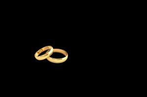 Создать мем: кольцо, свадебные кольца, классические обручальные кольца