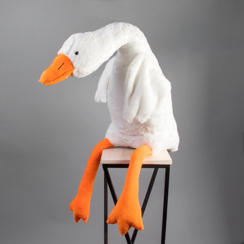 Create meme: soft toy goose, The goose toy is soft and large 160 cm, big goose toy