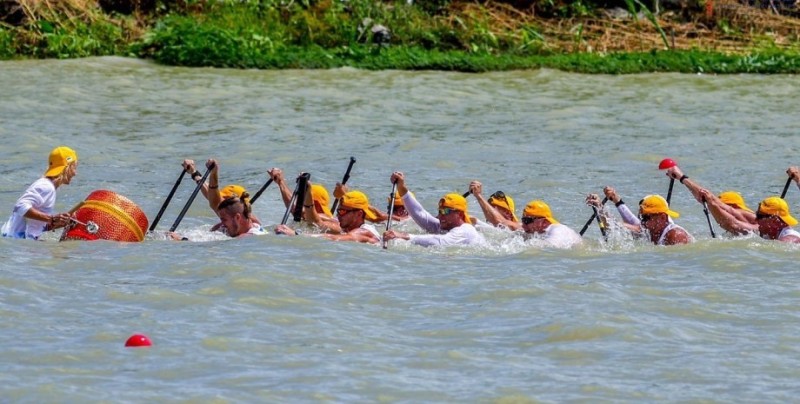 Создать мем: сплав, pacu jalur, modhumoti river