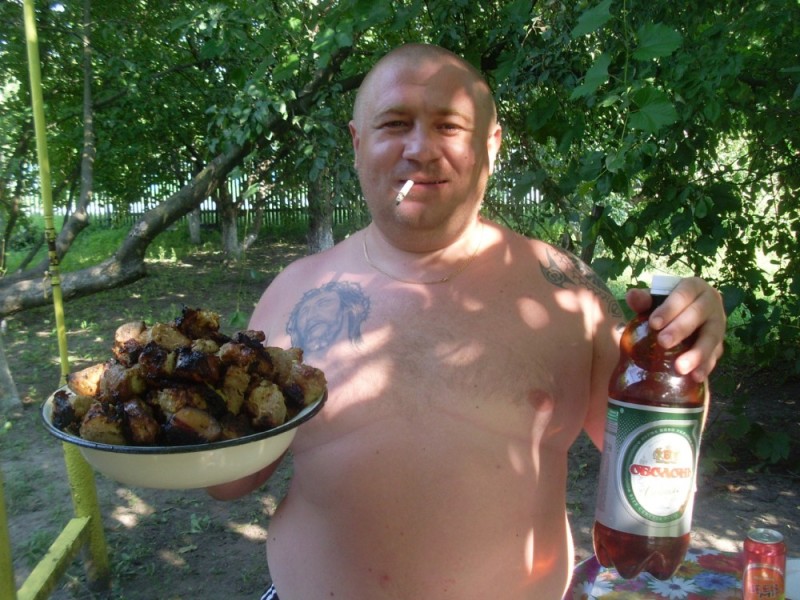 Create meme: a man with a barbecue and beer, male , a man with a barbecue