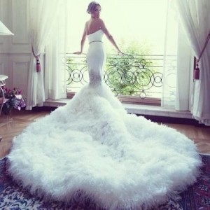 Create meme: wedding dresses, puffy wedding dresses, the most magnificent wedding dress