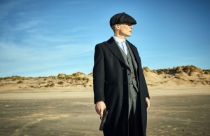 Создать мем: сериал острые козырьки, thomas shelby, винсент чангретта острые козырьки