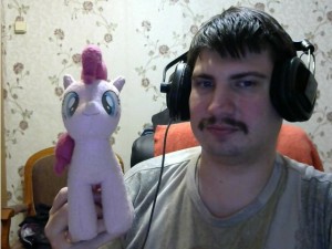 Создать мем: my little pony brony, фанаты my little pony, парень