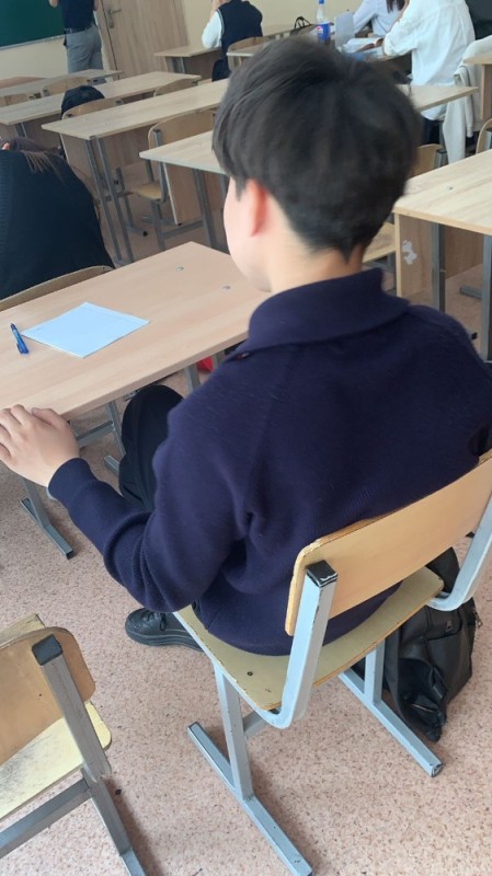 Create meme: school student chair, desks at school, school chair