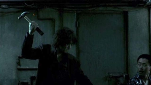 Создать мем: олдбой фильм 2003, oldboy 2003, олдбой 2003 кадры