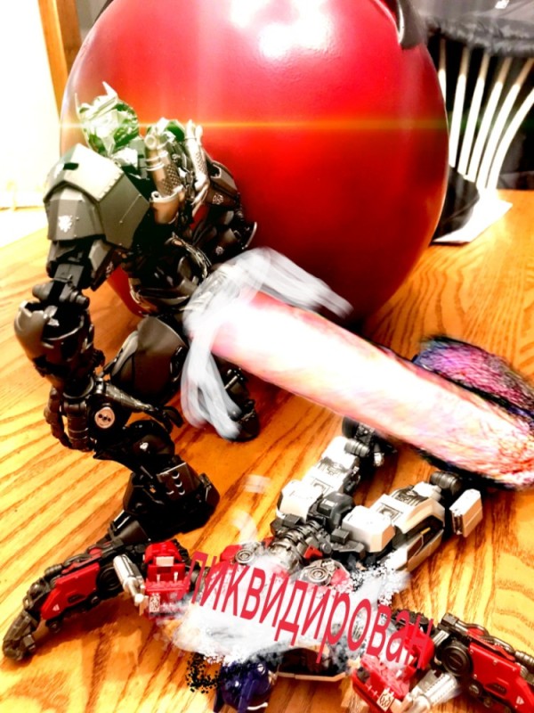 Создать мем: робот, человек, лего бионикл самоделки титаны