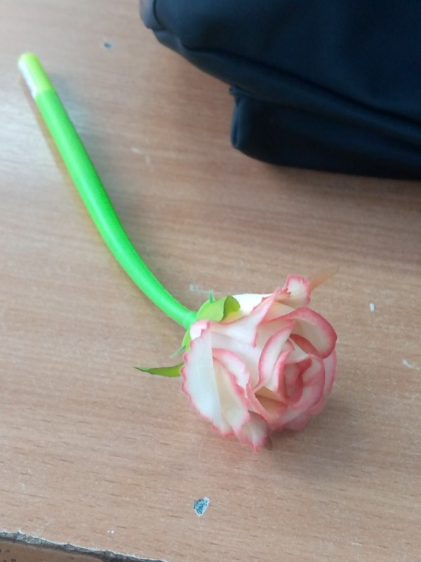 Создать мем: ручка гелевая johnshen роза, ручка гелевая роза, ручка гелевая цветок роза 0.5 мм pn42088