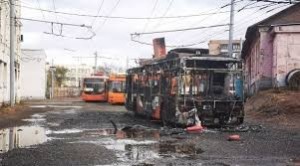 Создать мем: трамвай 1108 казань, троллейбусное депо рыбаковска оренбург, сгорел трамвай