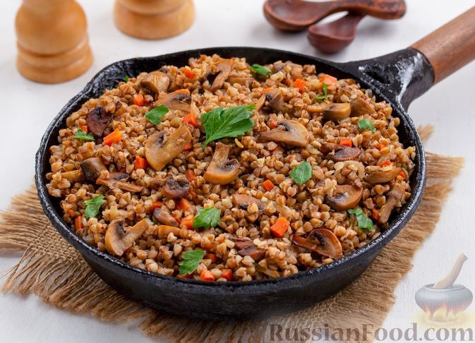 Create meme: buckwheat merchant style with mushrooms, buckwheat with mushrooms and vegetables, buckwheat with stew