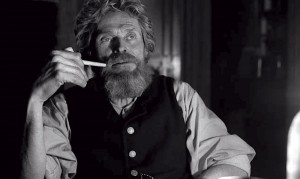 Создать мем: willem dafoe smoking cigarette with two oranges, человек, томас уэйк