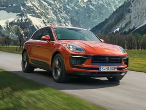 Создать мем: Porsche Macan, порше макан 2022, porsche macan 2022