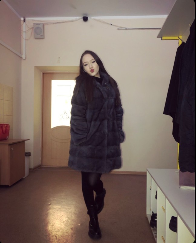 Create meme: mink fur coat, mink fur coats, coat 