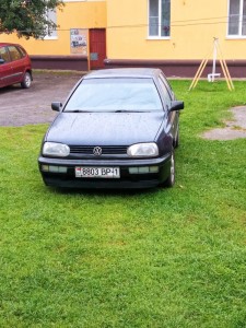 Создать мем: Volkswagen Golf III, volkswagen golf 1.4 мт, 1993,, фольксваген гольф 1995 года выпуска