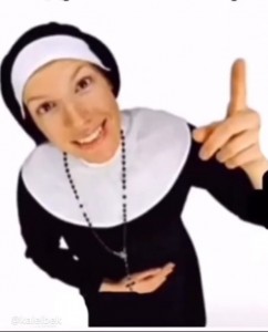 Создать мем: женщина, молодые монахини, красивые монашки