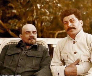 Создать мем: сталин в цвете редкие кадры, ленин и сталин в горках, ленин и сталин