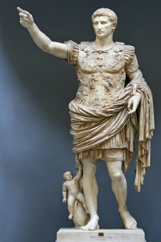 Создать мем: римские скульптуры, статуя императора августа из прима порта, римская скульптура