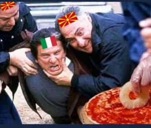Создать мем: пицца, pizza, человек