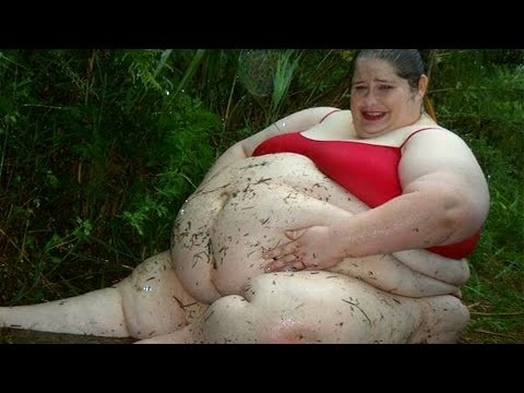 Создать мем: толстые жирные люди, очень толстые люди, самые жирные девушки