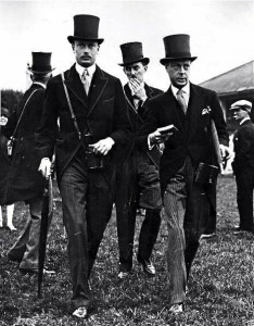 Создать мем: мужчины 1910х в англии, джентльмены англии, принц уэльский в 1927