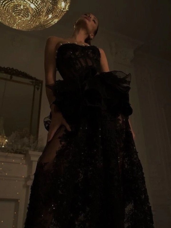 Создать мем: платье шикарное, элегантные вечерние платья, черное свадебное платье
