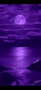Создать мем: ночное небо луна, фиолетовые закаты, ночь море луна
