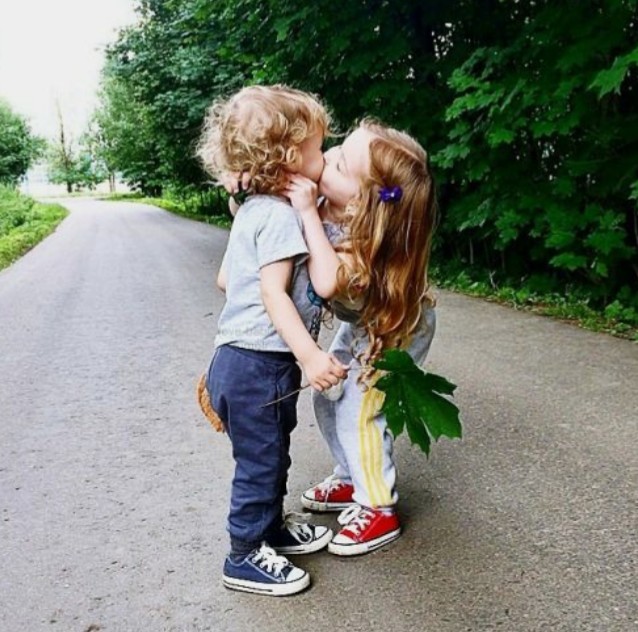 Create Meme Child Boy And Girl Photo Little Boy And Girl Pictures Meme Arsenal Com