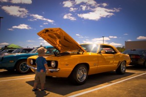 Создать мем: plymouth road runner, muscle car, dodge super bee