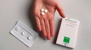 Создать мем: таблетки для прерывания ранней беременности мифегин, таблетки для выкидыша, таблетки для прерывания беременности
