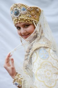 Создать мем: головные украшения, кокошник, традиционный русский свадебный наряд