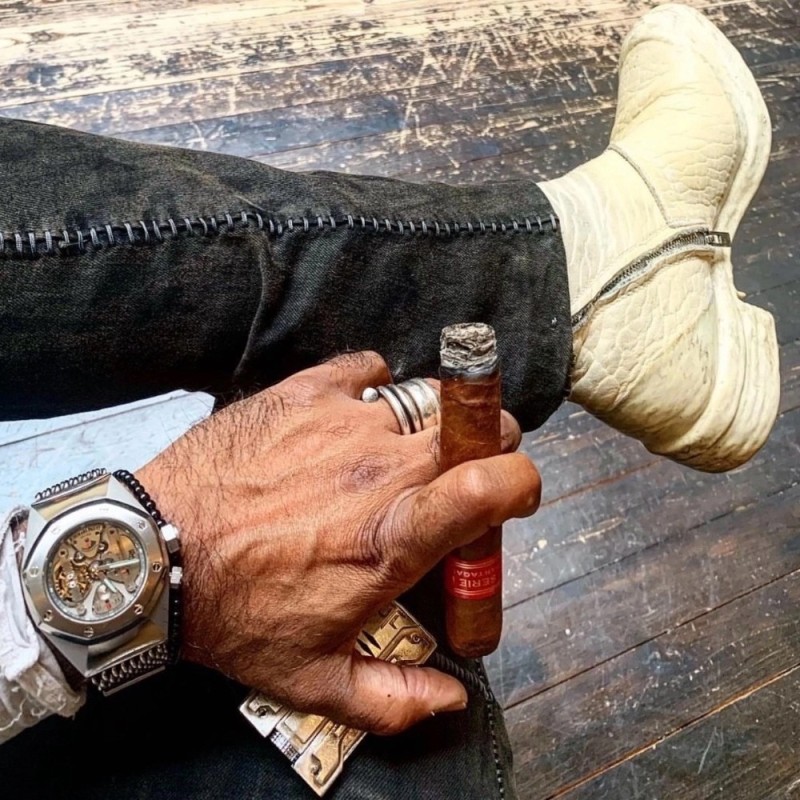 Create meme: cigar, expensive watch pont, people 