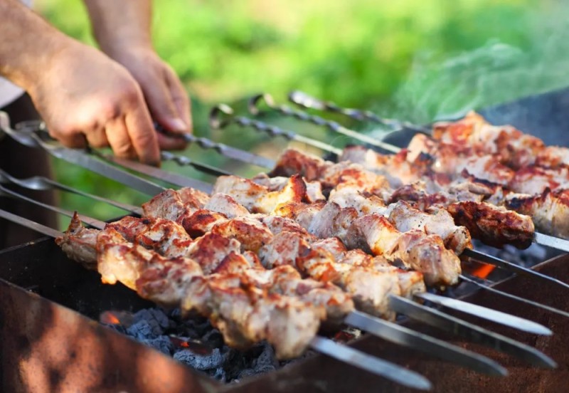 Create meme: meat kebab, kebab , delicious barbecue