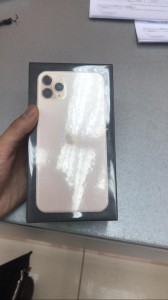 Create meme: iphone 11 pro max 256, iPhone 11 pro max gold, box iPhone 11 pro max