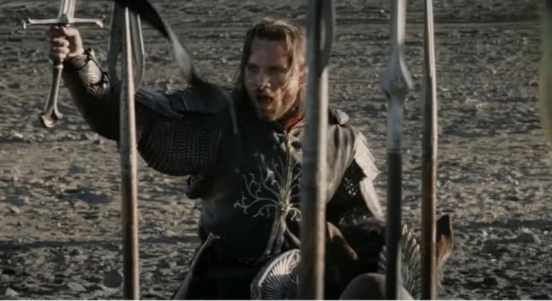 Create meme: Aragorn The return of the King battle, the Lord of the rings Aragorn, Aragorn King of Gondor