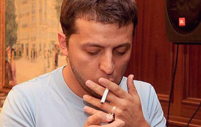 Create meme: Vladimir Zelensky smokes, vladimir moskovskiy, zelensky smokes