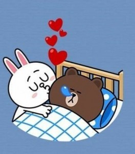 Создать мем: cony brown, гифки мишка и зайка спят, медвежонок целует зайку
