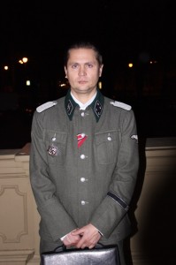 Создать мем: униформа нна гдр, человек, российские актеры