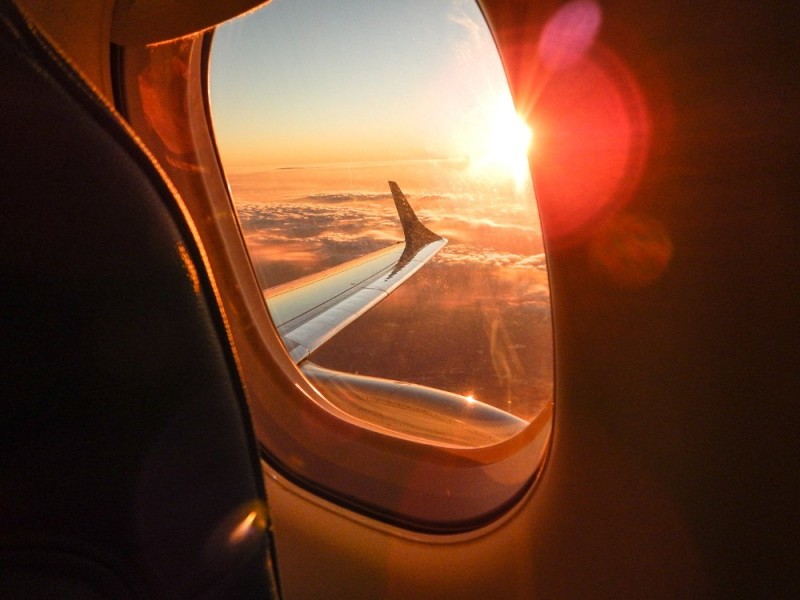 Создать мем: вид из окна самолета, окно самолета, из окна самолета