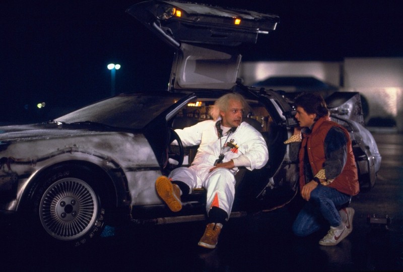 Создать мем: назад в будущее док, назад в будущее, назад в будущее фильм 1985 машина