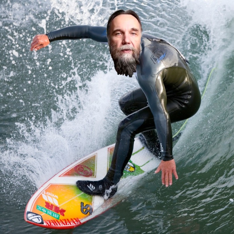 Создать мем: вейксерфинг, серфер с пивом, водные виды спорта